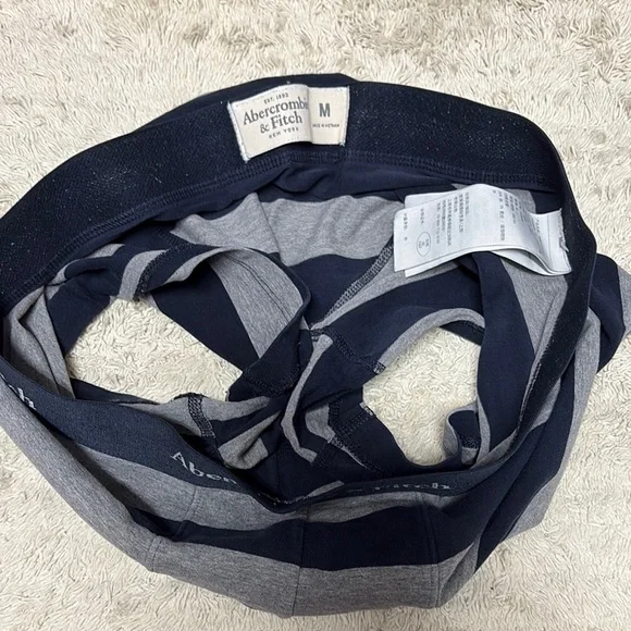Abercrombie & Fitch Gray and Black Boxer Briefs Premium Knit - Picture 5 of 5